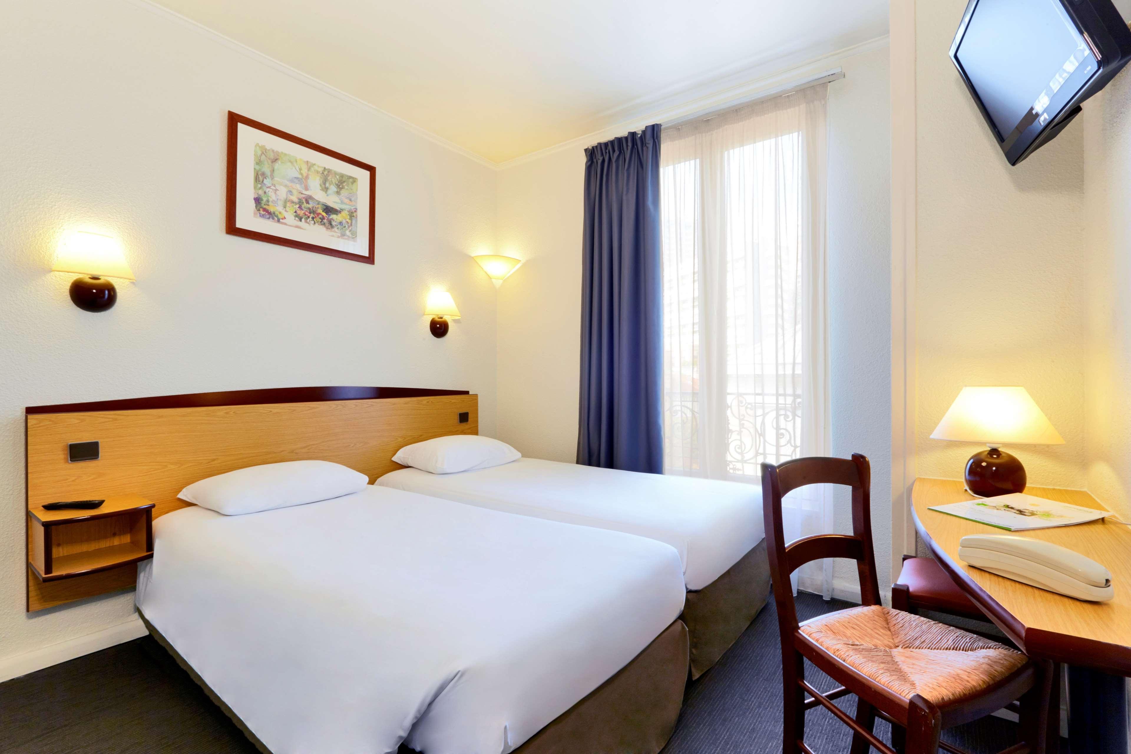 Campanile Paris Ouest - Boulogne Hotell Exteriör bild