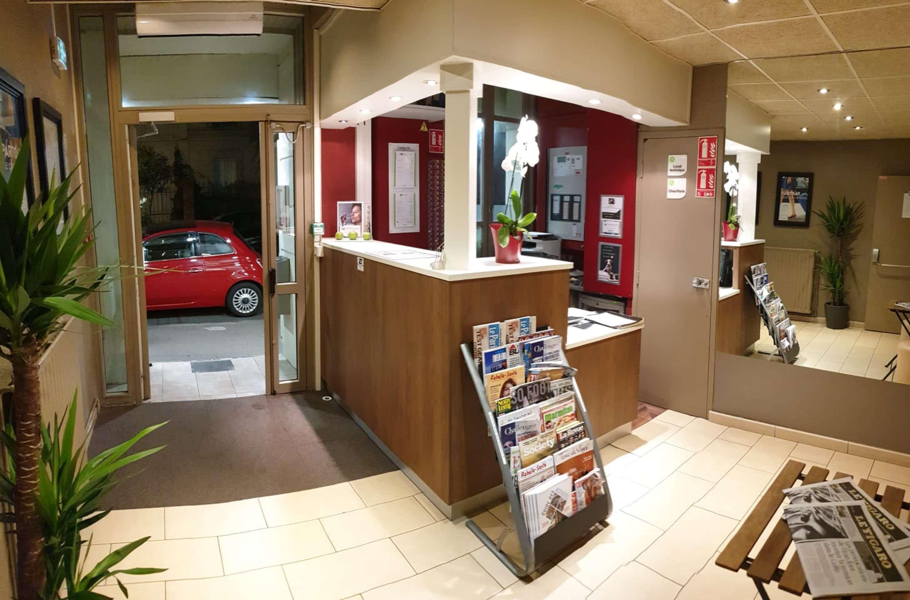 Campanile Paris Ouest - Boulogne Hotell Exteriör bild
