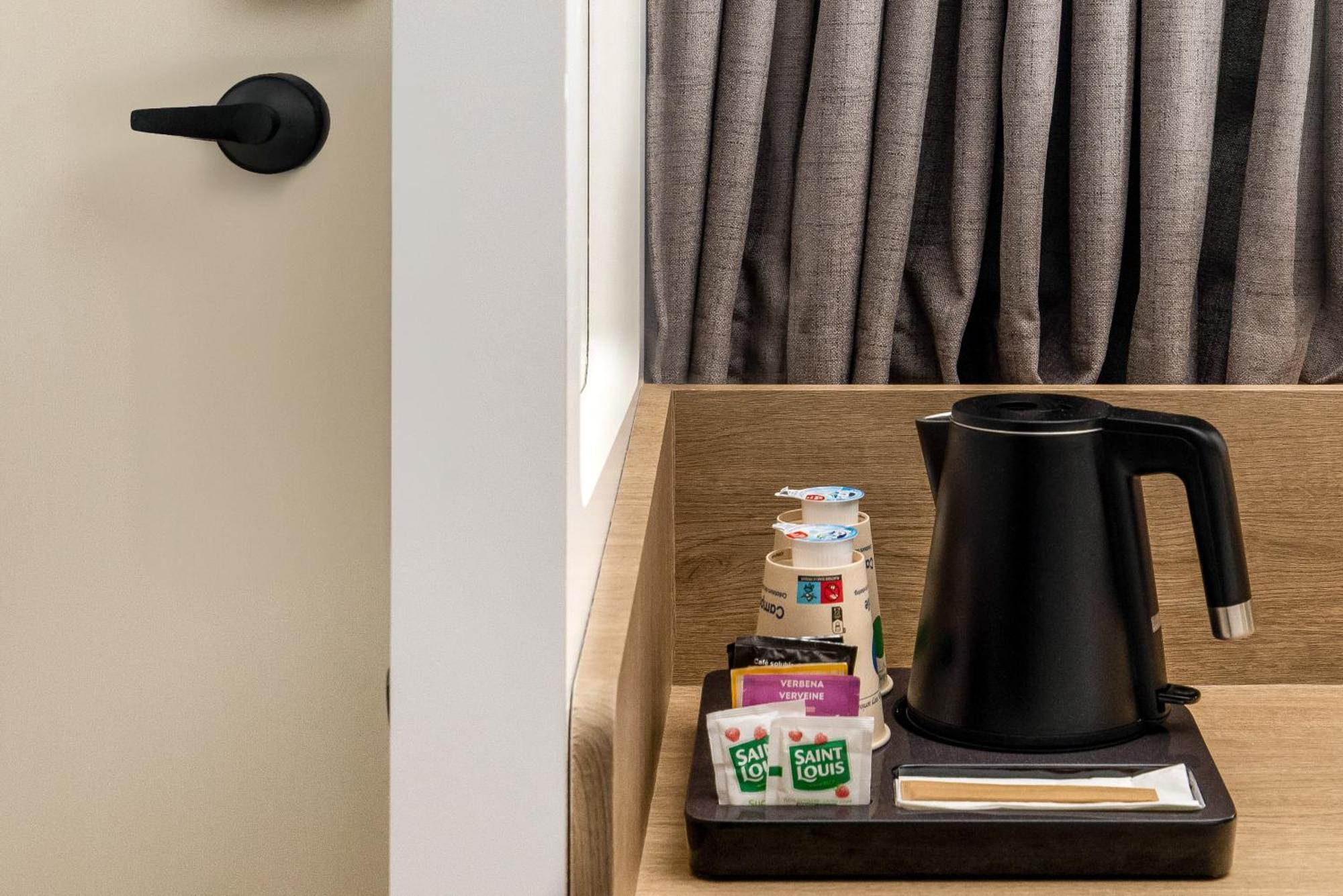 Campanile Paris Ouest - Boulogne Hotell Exteriör bild